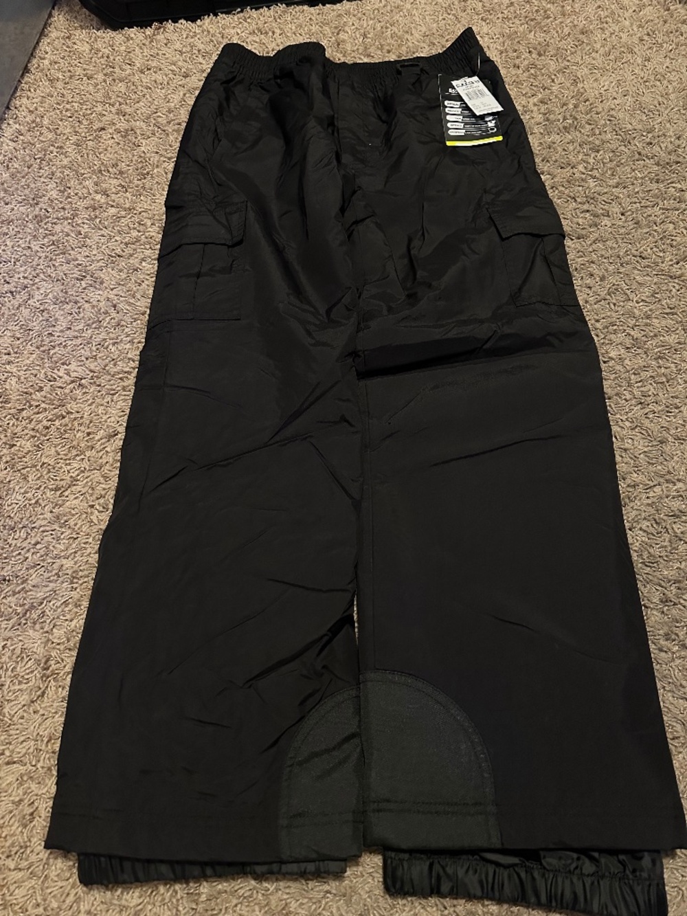 New Sport Essentials Youth Cargo Pants 14